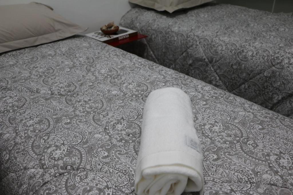 Excelente Quarto Com Cama De Casal King Em Casa Perto Do Aeroporto De Curitiba São José dos Pinhais Dış mekan fotoğraf